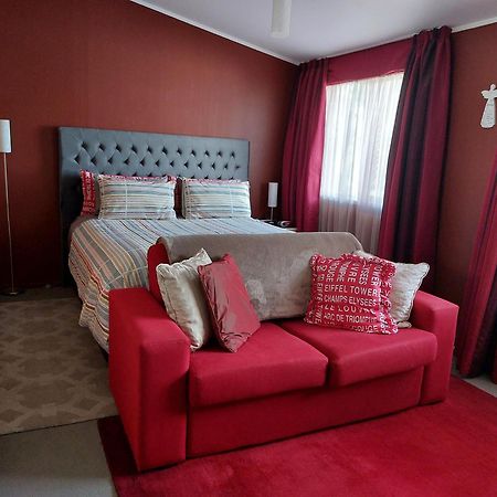 Bed And Breakfast Happy Home Taupo Accommodation Bagian luar foto