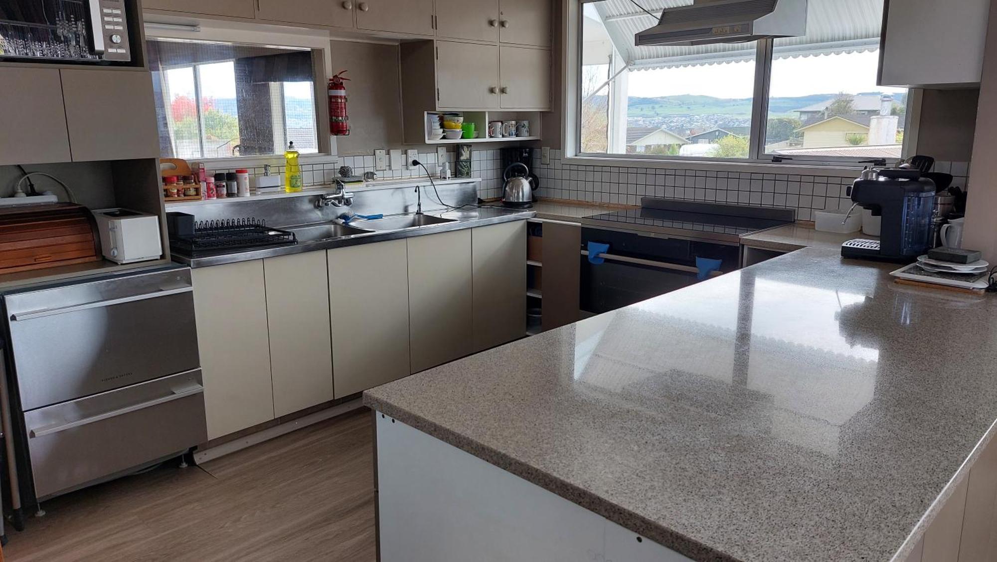 Bed And Breakfast Happy Home Taupo Accommodation Bagian luar foto