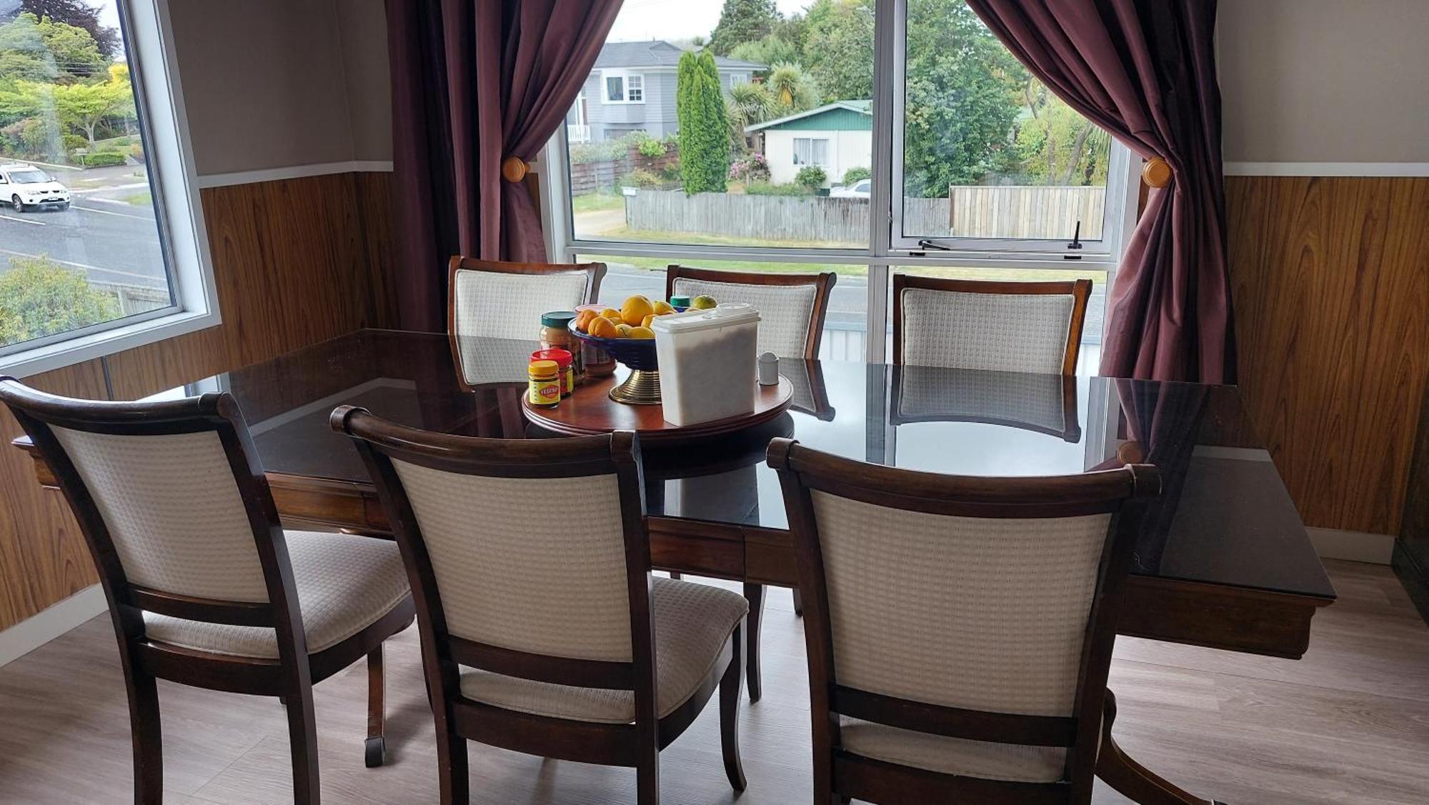 Bed And Breakfast Happy Home Taupo Accommodation Bagian luar foto