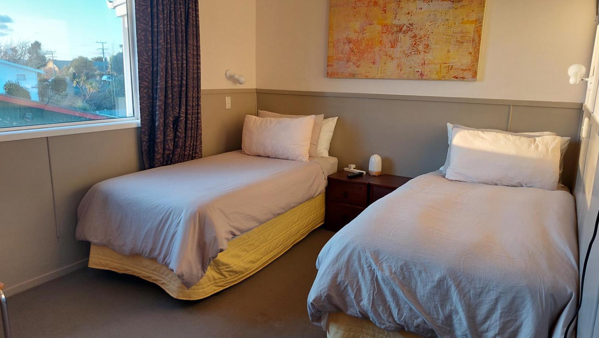 Bed And Breakfast Happy Home Taupo Accommodation Bagian luar foto