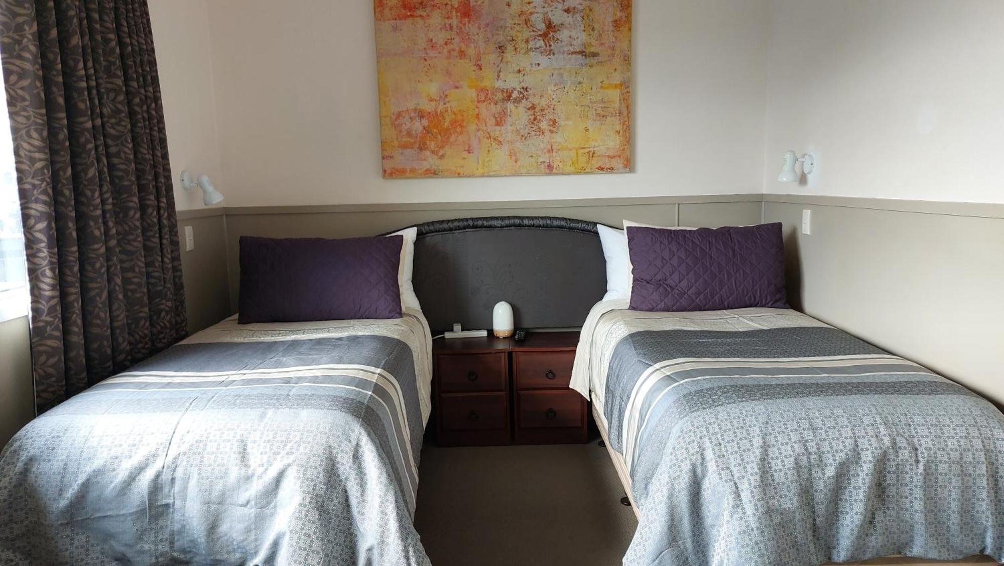 Bed And Breakfast Happy Home Taupo Accommodation Bagian luar foto