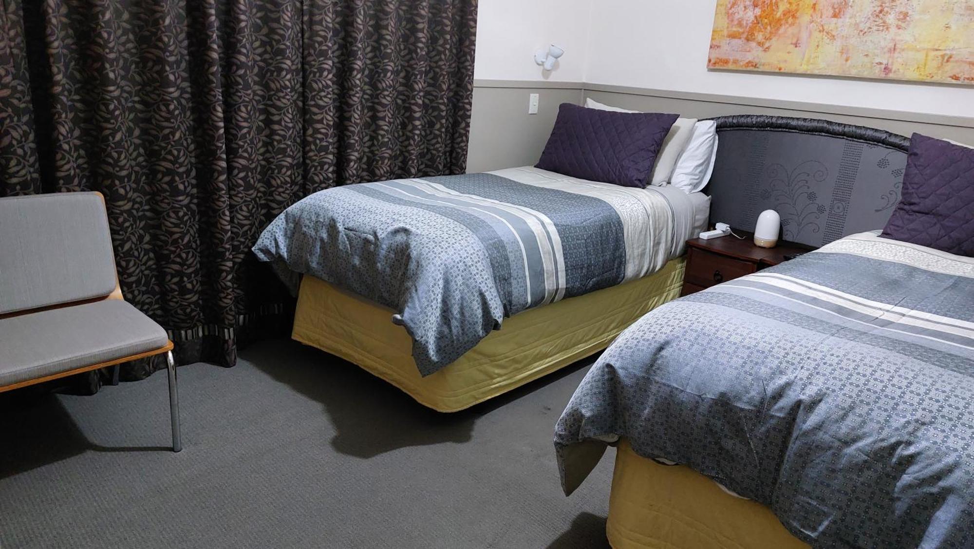 Bed And Breakfast Happy Home Taupo Accommodation Bagian luar foto