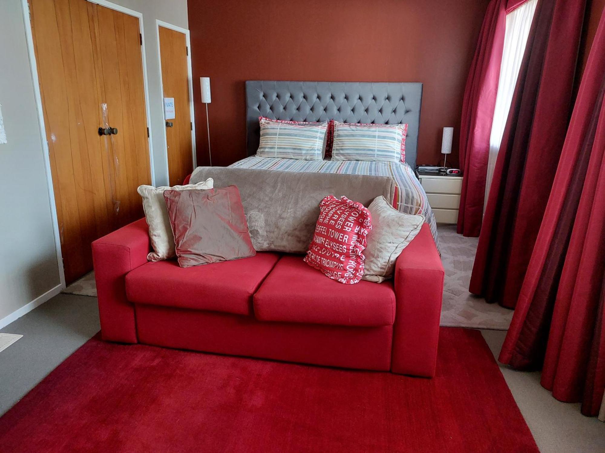 Bed And Breakfast Happy Home Taupo Accommodation Bagian luar foto